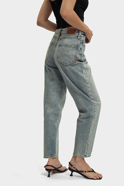 Джинсы Armani Exchange