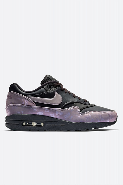 Кроссовки Nike