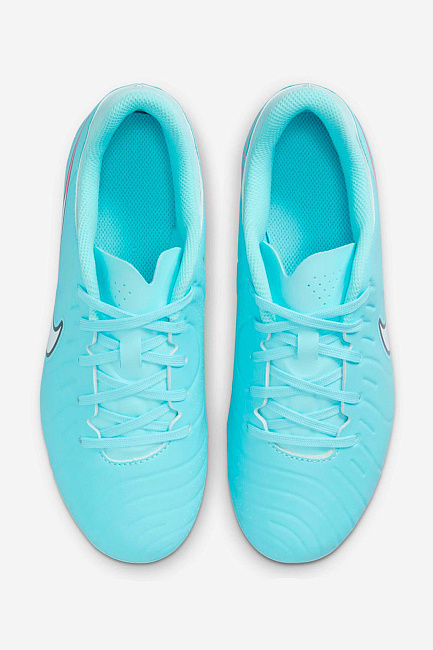 Бутсы Nike