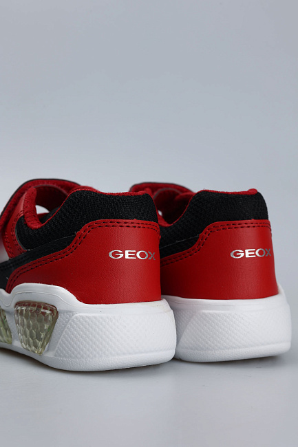 Кроссовки Geox