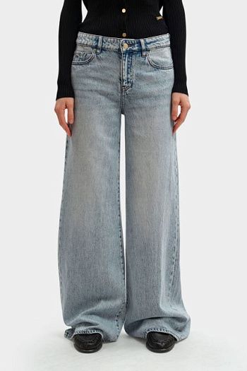 Джинсы Armani Exchange