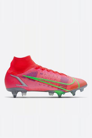 Футбольные бутсы Nike