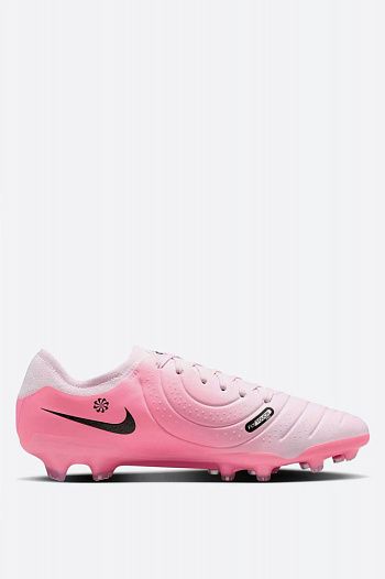 Футбольные бутсы Nike
