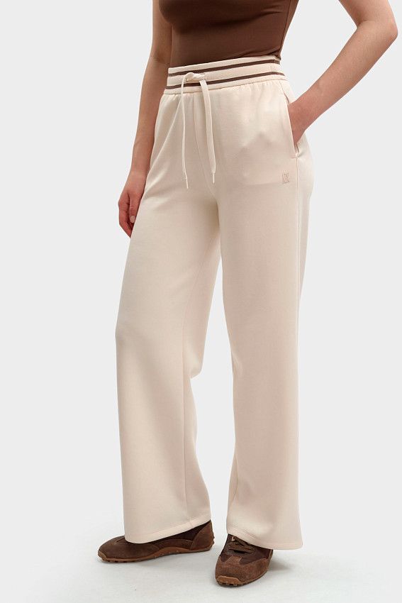 Брюки Armani Exchange Бежевый