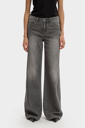 Джинсы Armani Exchange