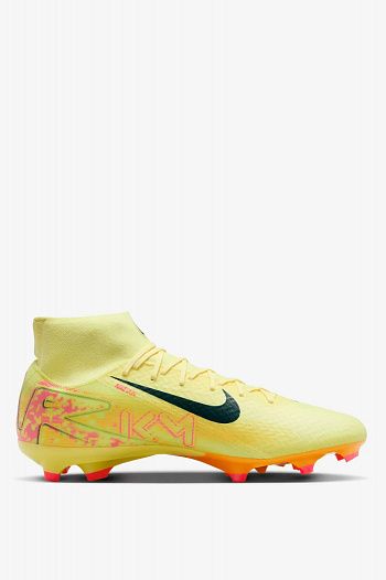 Футбольные бутсы Nike