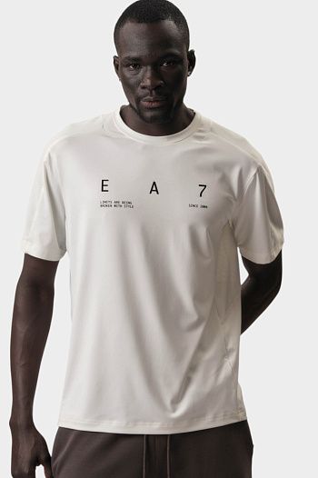 Футболка EA7