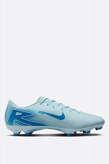 Футбольные бутсы Nike