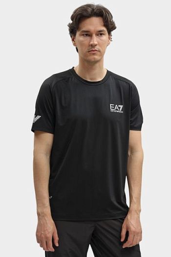 Футболка EA7