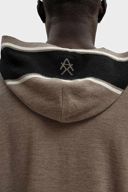 Худи Armani Exchange
