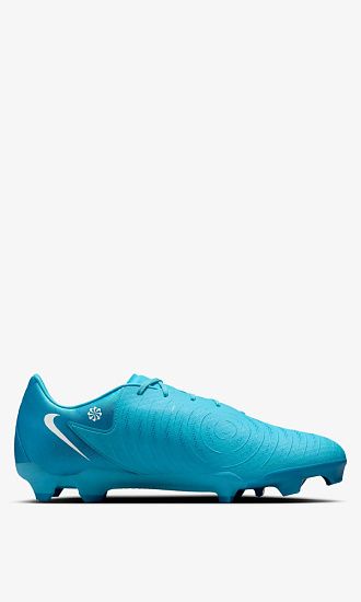 Футбольные бутсы Nike