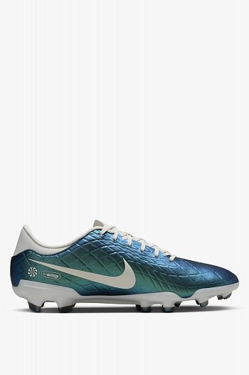 Футбольные бутсы Nike