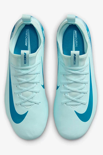 Бутсы Nike